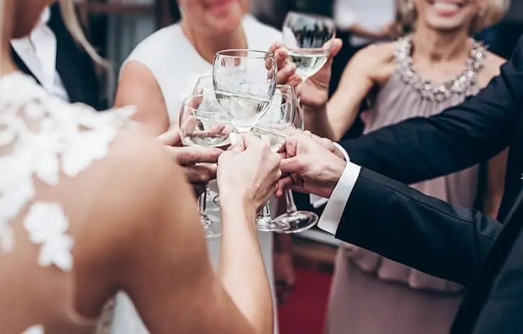 8 Things Every Bride Should Ask for the Best Bridal Experience. Desktop Image