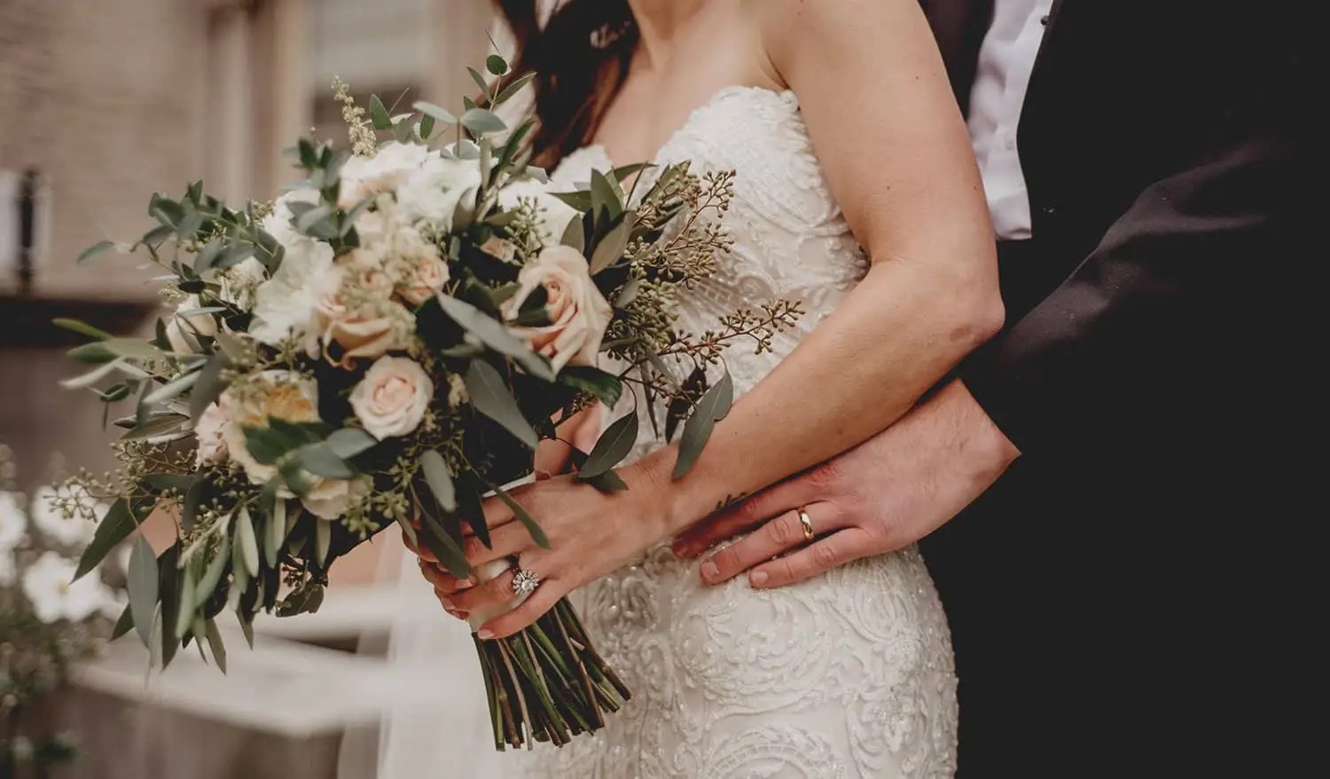 Tips to Finding the Perfect Dress. Desktop Image